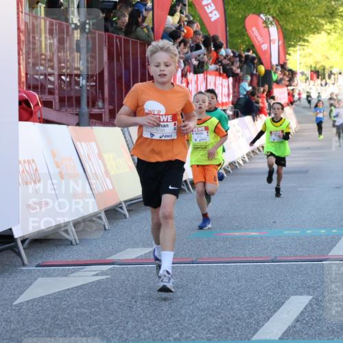 25.04.2025 - Das Zehntel Luisa Fischer http://msf.ph/oto/7678494 26.04.2025 08:49:43 Ziel 1452, 3606, 3613, 3785 meine-sportfotos.de