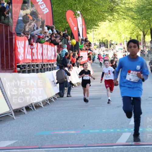 25.04.2025 - Das Zehntel Luisa Fischer http://msf.ph/oto/7678645 26.04.2025 08:50:33 Ziel 1131, 1750, 2014, 2739 meine-sportfotos.de