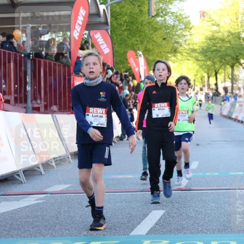 25.04.2025 - Das Zehntel Luisa Fischer http://msf.ph/oto/7678715 26.04.2025 08:50:45 Ziel 1549, 2363, 2637, 2728, 2739, 3455 meine-sportfotos.de