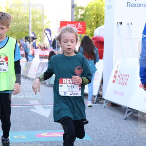 25.04.2025 - Das Zehntel Luisa Fischer http://msf.ph/oto/7678794 26.04.2025 08:51:09 Ziel 1458, 1884, 2098, 2103, 2397, 2492, 2517, 2849, 3445, 3520, 3528, 3774, 3812, 3849, 3872 meine-sportfotos.de