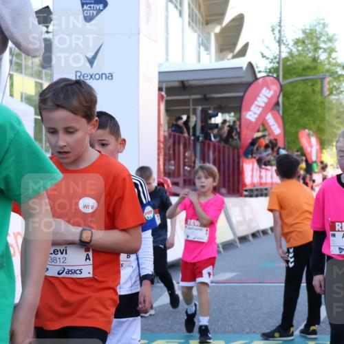 25.04.2025 - Das Zehntel Luisa Fischer http://msf.ph/oto/7678811 26.04.2025 08:51:19 Ziel 1473, 1476, 1884, 2098, 2103, 2156, 2166, 2492, 2800, 2852, 2855, 2903, 2920, 3210, 3214, 3445, 3520, 3812, 3872 meine-sportfotos.de