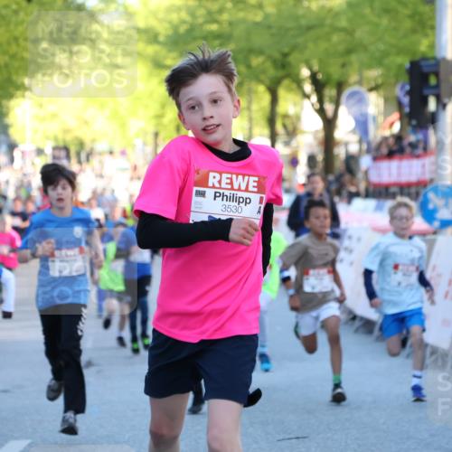 25.04.2025 - Das Zehntel Luisa Fischer http://msf.ph/oto/7679001 26.04.2025 08:52:35 Ziel 1207, 1208, 1232, 1245, 1654, 1788, 1939, 2015, 2149, 2161, 3060, 3404, 3450, 3516, 3530, 3595 meine-sportfotos.de