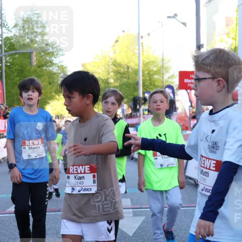 25.04.2025 - Das Zehntel Luisa Fischer http://msf.ph/oto/7679041 26.04.2025 08:52:41 Ziel 1166, 1176, 1188, 1207, 1208, 1245, 1654, 1939, 2015, 2023, 2149, 2161, 2216, 2355, 2886, 3060, 3160, 3161, 3212, 3407, 3450, 3496, 3516, 3530, 3595 meine-sportfotos.de