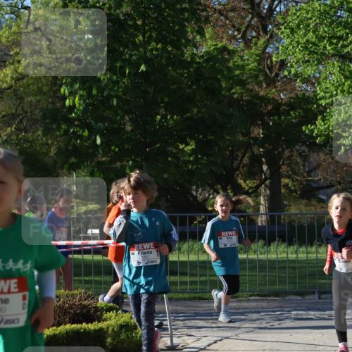 25.04.2025 - Das Zehntel Zöllner http://msf.ph/oto/7679879 26.04.2025 07:50:37 Laufen 1300, 1420, 006, 1005 meine-sportfotos.de