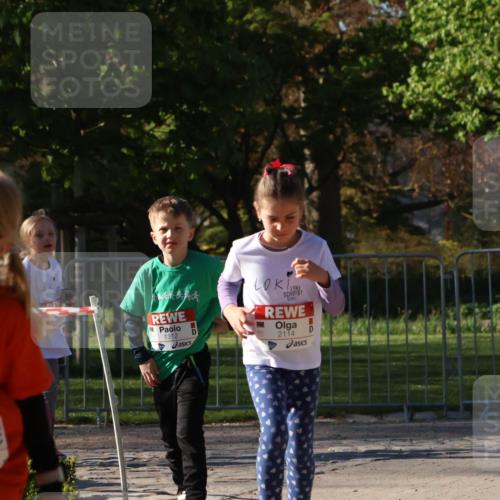 25.04.2025 - Das Zehntel Zöllner http://msf.ph/oto/7680032 26.04.2025 07:50:46 Laufen 679, 1312, 2114 meine-sportfotos.de
