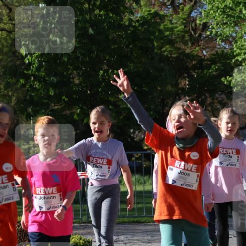25.04.2025 - Das Zehntel Zöllner http://msf.ph/oto/7680448 26.04.2025 07:51:09 Laufen 3635, 3289, 2429, 3662, 2426, 2571 meine-sportfotos.de