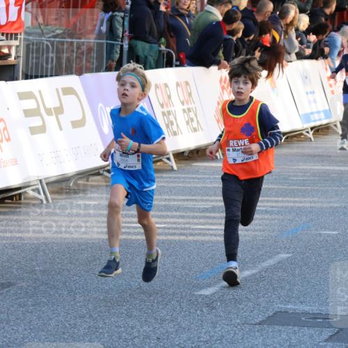 25.04.2025 - Das Zehntel Strokosch-Dieckow http://msf.ph/oto/7683688 26.04.2025 08:52:11 Ziel 1112, 1113, 1171, 1177, 1621, 2213, 2348, 2481, 2505, 2644, 2684, 2700, 2779, 2907, 2960, 2975, 3066, 3486, 3538, 3720, 3856, 3873 meine-sportfotos.de