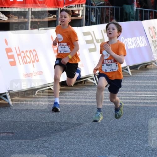 25.04.2025 - Das Zehntel Strokosch-Dieckow http://msf.ph/oto/7684992 26.04.2025 08:51:50 Ziel 1488, 1757, 1781, 1787, 1922, 2309, 2667, 2672, 2795, 2914, 2919, 3097, 3099, 3188, 3415, 3710, 3808 meine-sportfotos.de