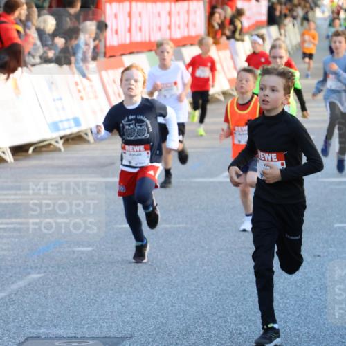 25.04.2025 - Das Zehntel Strokosch-Dieckow http://msf.ph/oto/7686412 26.04.2025 08:51:40 Ziel 1080, 1087, 1484, 1748, 1781, 1787, 1922, 2356, 2392, 2474, 2667, 2672, 2709, 2718, 2778, 2795, 2827, 2832, 3040, 3231, 3710, 3865 meine-sportfotos.de