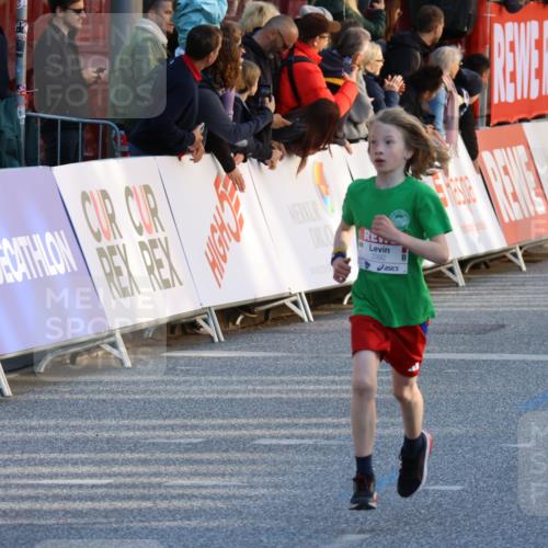 25.04.2025 - Das Zehntel Strokosch-Dieckow http://msf.ph/oto/7687469 26.04.2025 08:51:33 Ziel 1080, 1087, 1114, 1484, 1748, 2325, 2356, 2392, 2474, 2709, 2718, 2734, 2778, 2827, 2832, 3040, 3231, 3782, 3865 meine-sportfotos.de