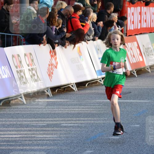 25.04.2025 - Das Zehntel Strokosch-Dieckow http://msf.ph/oto/7687544 26.04.2025 08:51:33 Ziel 1080, 1087, 1114, 1484, 1748, 2325, 2356, 2392, 2474, 2709, 2718, 2734, 2778, 2827, 2832, 3040, 3231, 3782, 3865 meine-sportfotos.de