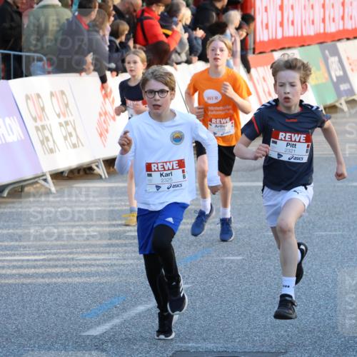 25.04.2025 - Das Zehntel Strokosch-Dieckow http://msf.ph/oto/7687801 26.04.2025 08:51:27 Ziel 1114, 1484, 2321, 2325, 2643, 2709, 2711, 2731, 2734, 2778, 2840, 2935, 3782, 3865 meine-sportfotos.de