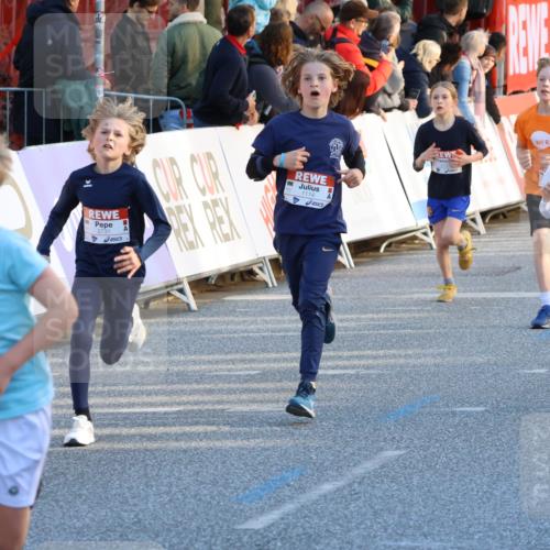 25.04.2025 - Das Zehntel Strokosch-Dieckow http://msf.ph/oto/7688007 26.04.2025 08:51:26 Ziel 1114, 2321, 2325, 2643, 2711, 2731, 2734, 2840, 2935, 3782, 3865 meine-sportfotos.de