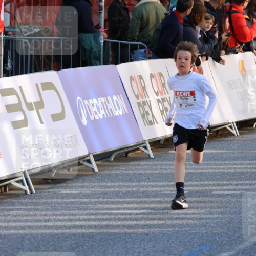 25.04.2025 - Das Zehntel Strokosch-Dieckow http://msf.ph/oto/7688230 26.04.2025 08:51:24 Ziel 1114, 2156, 2321, 2325, 2643, 2711, 2731, 2734, 2840, 2852, 2935, 3782 meine-sportfotos.de