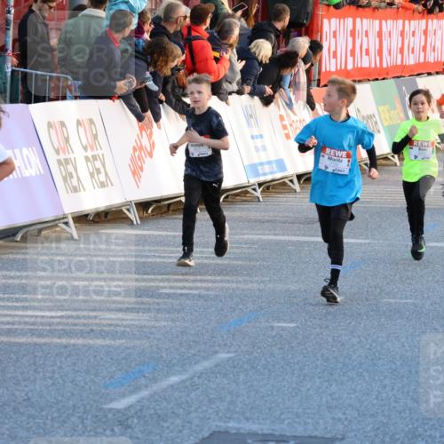 25.04.2025 - Das Zehntel Strokosch-Dieckow http://msf.ph/oto/7689815 26.04.2025 08:51:00 Ziel 1283, 1458, 1884, 2098, 2103, 2349, 2397, 2492, 2517, 2849, 2855, 3445, 3520, 3528, 3774, 3812, 3849, 3872 meine-sportfotos.de