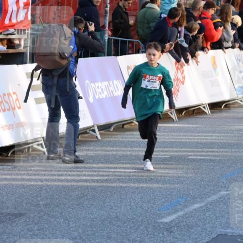 25.04.2025 - Das Zehntel Strokosch-Dieckow http://msf.ph/oto/7690200 26.04.2025 08:50:56 Ziel 1283, 1458, 1884, 2098, 2103, 2349, 2397, 2492, 2517, 2849, 2874, 3233, 3527, 3528, 3774, 3849 meine-sportfotos.de