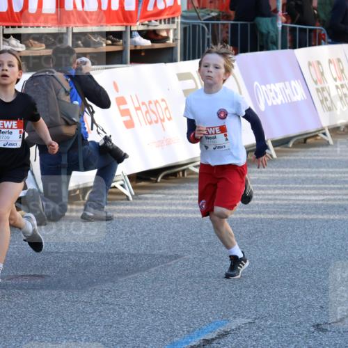 25.04.2025 - Das Zehntel Strokosch-Dieckow http://msf.ph/oto/7691390 26.04.2025 08:50:32 Ziel 1549, 1750, 2014, 2363, 2637, 2739, 3455 meine-sportfotos.de