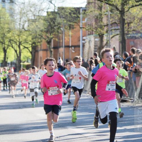 25.04.2025 - Das Zehntel MichiJ http://msf.ph/oto/7694006 26.04.2025 08:48:08 Laufen 3528, 3527 meine-sportfotos.de