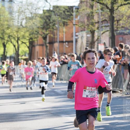 25.04.2025 - Das Zehntel MichiJ http://msf.ph/oto/7694047 26.04.2025 08:48:09 Laufen 3528, 7887, 2517 meine-sportfotos.de