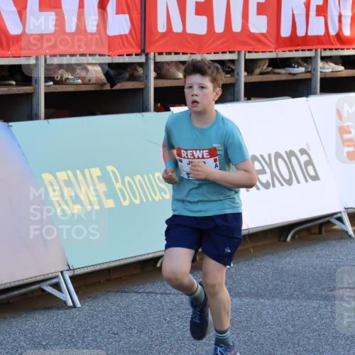 25.04.2025 - Das Zehntel Strokosch-Dieckow http://msf.ph/oto/7694186 26.04.2025 08:49:05 Ziel 1926, 2961, 2990, 3792 meine-sportfotos.de