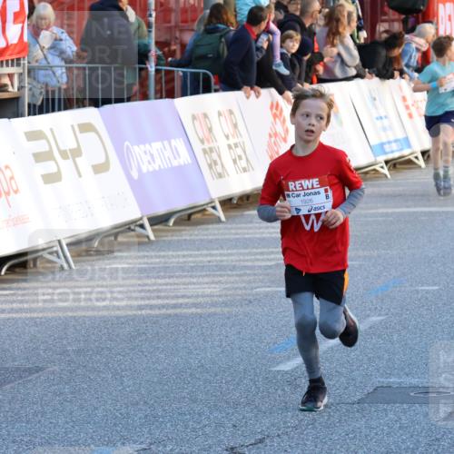 25.04.2025 - Das Zehntel Strokosch-Dieckow http://msf.ph/oto/7694335 26.04.2025 08:49:00 Ziel 1926, 2961, 2990, 3823 meine-sportfotos.de