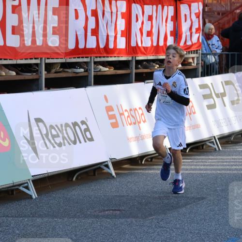 25.04.2025 - Das Zehntel Strokosch-Dieckow http://msf.ph/oto/7694719 26.04.2025 08:48:48 Ziel 2379, 2715, 3823 meine-sportfotos.de