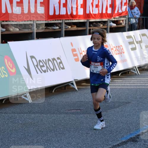 25.04.2025 - Das Zehntel Strokosch-Dieckow http://msf.ph/oto/7694802 26.04.2025 08:48:45 Ziel 2379, 2715, 3469, 3823 meine-sportfotos.de