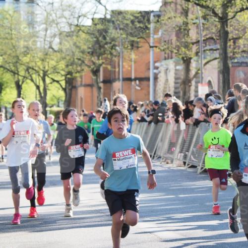 25.04.2025 - Das Zehntel MichiJ http://msf.ph/oto/7695194 26.04.2025 08:48:51 Laufen 2914, 3099 meine-sportfotos.de