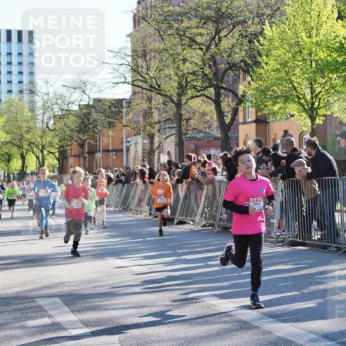 25.04.2025 - Das Zehntel MichiJ http://msf.ph/oto/7696364 26.04.2025 08:49:40 Laufen  meine-sportfotos.de