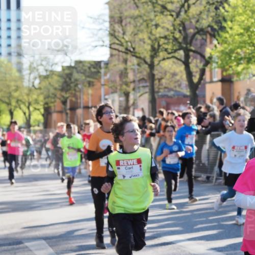 25.04.2025 - Das Zehntel MichiJ http://msf.ph/oto/7696950 26.04.2025 08:50:00 Laufen 2500, 3519 meine-sportfotos.de