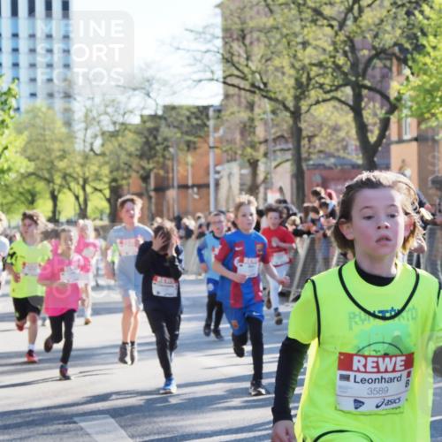 25.04.2025 - Das Zehntel MichiJ http://msf.ph/oto/7697208 26.04.2025 08:50:09 Laufen 3589, 517 meine-sportfotos.de