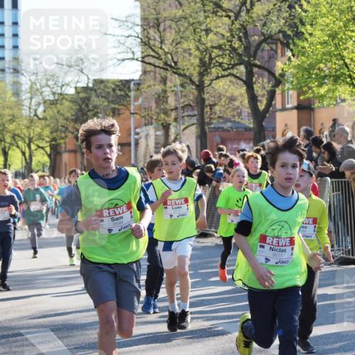 25.04.2025 - Das Zehntel MichiJ http://msf.ph/oto/7697521 26.04.2025 08:50:18 Laufen 3599, 3173, 3617, 694 meine-sportfotos.de