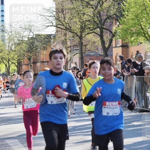 25.04.2025 - Das Zehntel MichiJ http://msf.ph/oto/7697696 26.04.2025 08:50:24 Laufen 3411 meine-sportfotos.de