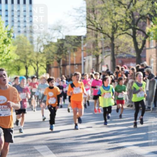 25.04.2025 - Das Zehntel MichiJ http://msf.ph/oto/7698050 26.04.2025 08:50:36 Laufen 3815 meine-sportfotos.de