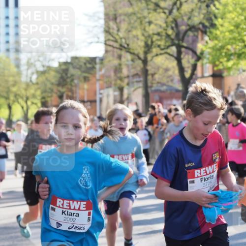 25.04.2025 - Das Zehntel MichiJ http://msf.ph/oto/7698153 26.04.2025 08:50:40 Laufen 2092, 1, 3725, 3751, 3751 meine-sportfotos.de