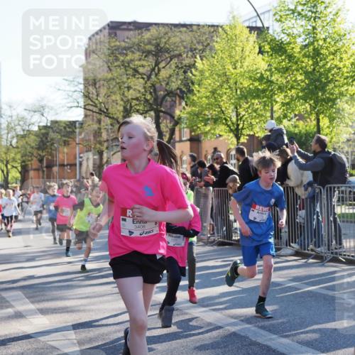 25.04.2025 - Das Zehntel MichiJ http://msf.ph/oto/7698804 26.04.2025 08:51:11 Laufen 3408, 3389 meine-sportfotos.de