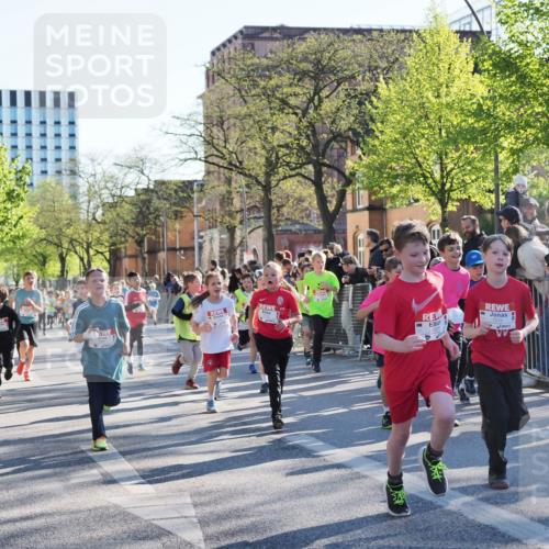 25.04.2025 - Das Zehntel MichiJ http://msf.ph/oto/7699780 26.04.2025 08:51:40 Laufen 2331, 1919 meine-sportfotos.de