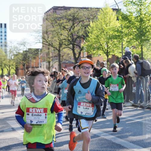 25.04.2025 - Das Zehntel MichiJ http://msf.ph/oto/7700149 26.04.2025 08:52:07 Laufen 3579, 3101, 24 meine-sportfotos.de