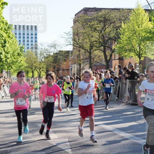 25.04.2025 - Das Zehntel MichiJ http://msf.ph/oto/7700196 26.04.2025 08:52:10 Laufen 3437, 2168 meine-sportfotos.de