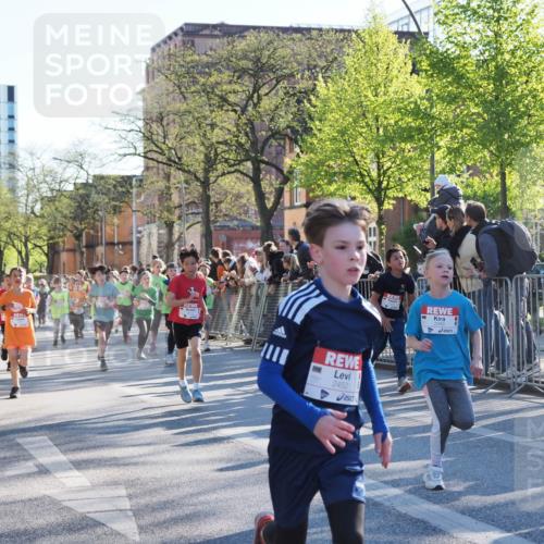 25.04.2025 - Das Zehntel MichiJ http://msf.ph/oto/7700449 26.04.2025 08:52:23 Laufen 2452 meine-sportfotos.de