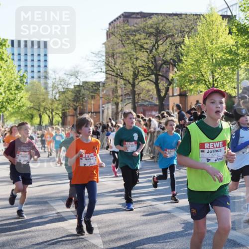 25.04.2025 - Das Zehntel MichiJ http://msf.ph/oto/7701949 26.04.2025 08:52:18 Laufen 3213 meine-sportfotos.de