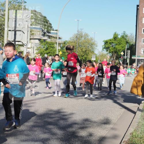 25.04.2025 - Das Zehntel KatJ http://msf.ph/oto/7707236 26.04.2025 08:40:15 Laufen 2063, 2057 meine-sportfotos.de