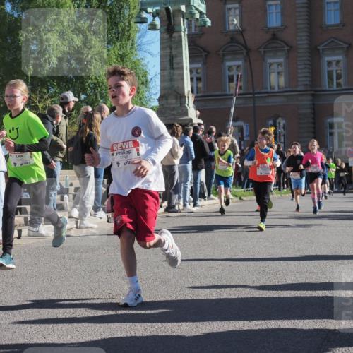 25.04.2025 - Das Zehntel KatJ http://msf.ph/oto/7712280 26.04.2025 08:49:49 Laufen 3040, 1748 meine-sportfotos.de