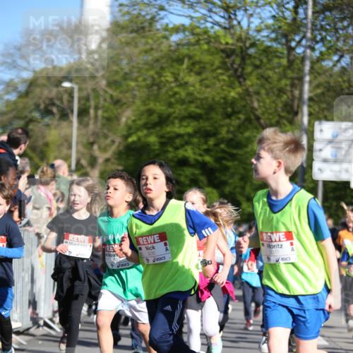 25.04.2025 - Das Zehntel Jannik Wohlers http://msf.ph/oto/7726432 26.04.2025 08:51:19 Laufen 3230, 3217 meine-sportfotos.de
