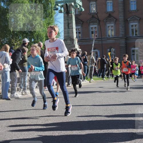 25.04.2025 - Das Zehntel KatJ http://msf.ph/oto/7752165 26.04.2025 08:50:20 Laufen 3538, 2907, 2853 meine-sportfotos.de