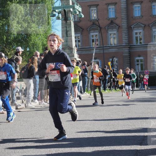 25.04.2025 - Das Zehntel KatJ http://msf.ph/oto/7752452 26.04.2025 08:50:33 Laufen 2886, 2481 meine-sportfotos.de