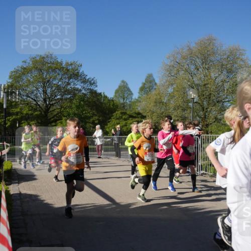 25.04.2025 - Das Zehntel Zöllner http://msf.ph/oto/7752848 26.04.2025 08:43:20 Laufen  meine-sportfotos.de