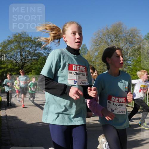 25.04.2025 - Das Zehntel Zöllner http://msf.ph/oto/7752915 26.04.2025 08:43:26 Laufen 2983, 2976 meine-sportfotos.de