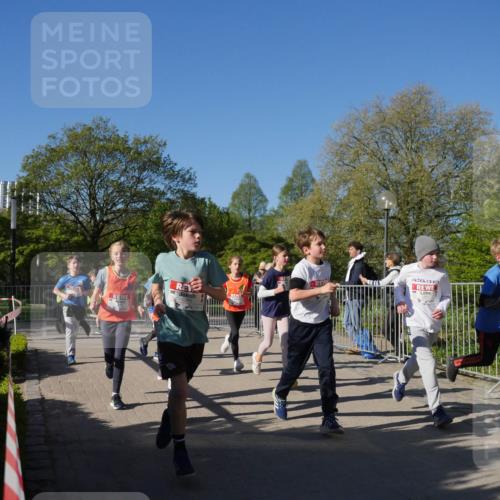 25.04.2025 - Das Zehntel Zöllner http://msf.ph/oto/7753325 26.04.2025 08:44:04 Laufen  meine-sportfotos.de