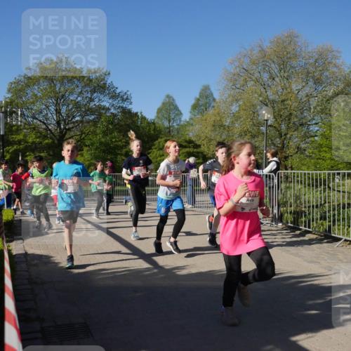 25.04.2025 - Das Zehntel Zöllner http://msf.ph/oto/7753855 26.04.2025 08:44:55 Laufen  meine-sportfotos.de